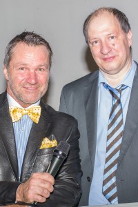 Moderation Ralf Kollinger und sein Freund der Sprecher des Abends Prof. Dr. rer. nat. habil. Burkhard Poeggeler